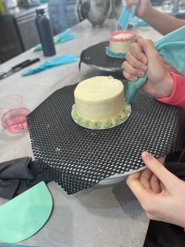 Festive Bento Cake and Swag Making - Image 2